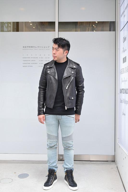 BALENCIAGAレザースタイルのショップスナップ