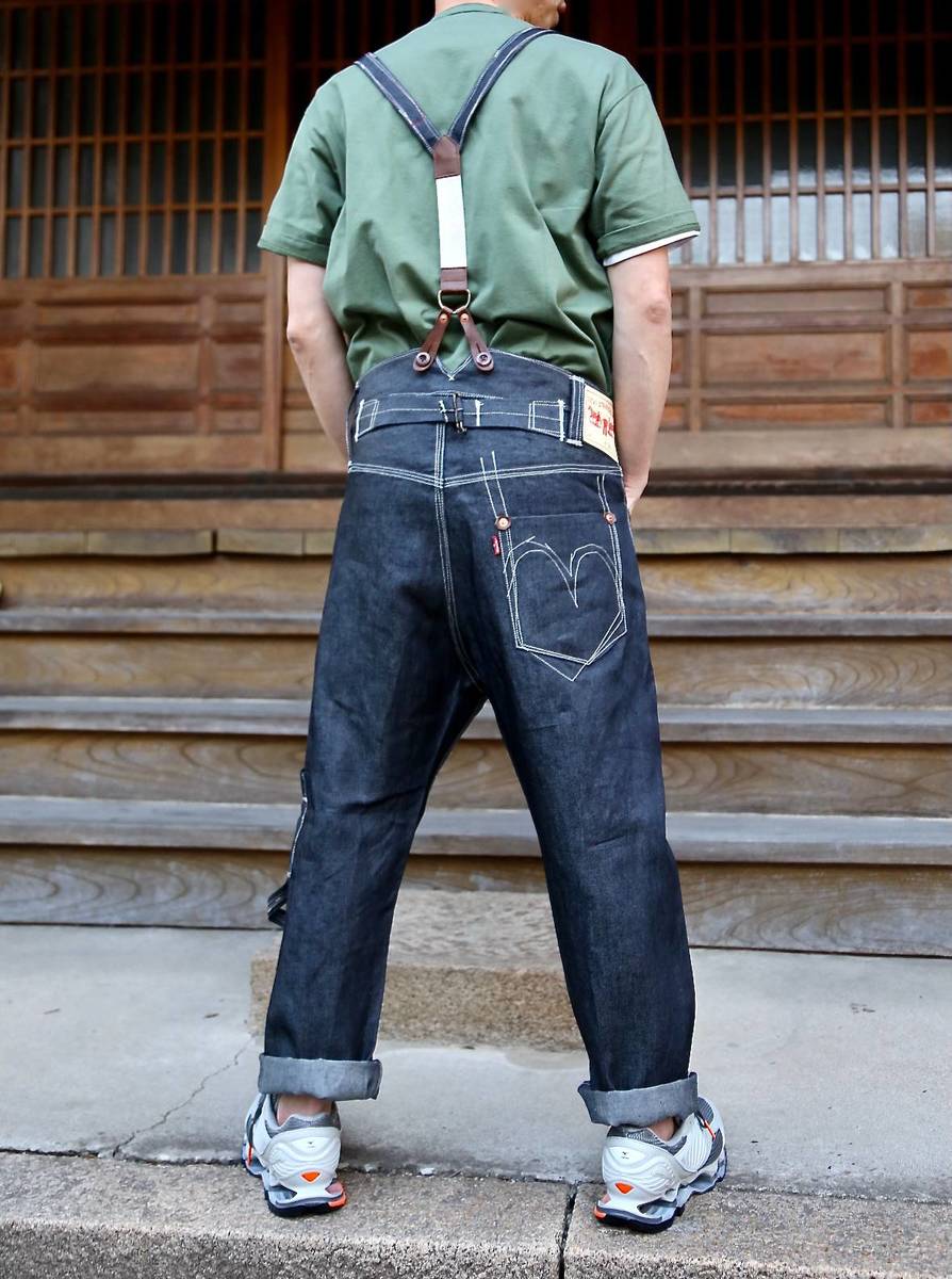 JUNYA WATANABE COMME des GARCONS MAN Levi's®  Wネームサスペンダー付きデニムパンツ(WG-P202-051)INDIGOスタイル - マーク 山口のスナップ - ファッションプレス