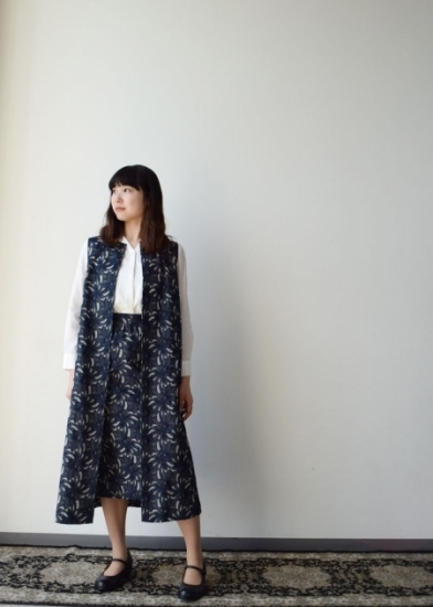 cabinet ATELIER｜花刺繍ロングベスト 1