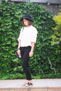 若原 麗子さん - ザラ(ZARA)、アクネ ストゥディオズ(Acne Studios)｜原宿ストリートスナップ - 写真1