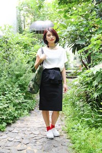 小林 加奈さん - アメリカンアパレル(American Apparel)、ヴァンズ(Vans)｜原宿ストリートスナップ - 写真1