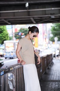 尾崎 紗代子さん - ザラ(ZARA)、フェンディ(FENDI)｜渋谷ストリートスナップ - 写真3