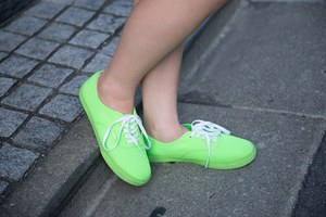 藤井 香那さん - ローズ バッド(ROSE BUD)、ヴァンズ(Vans)｜原宿ストリートスナップ - 写真5