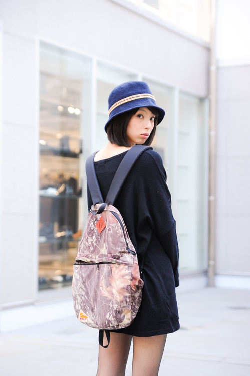 イノウエ シオリさん - 古着(ユーズド)(USED)、ヴァンズ(Vans)｜青山・表参道ストリートスナップ - 写真4