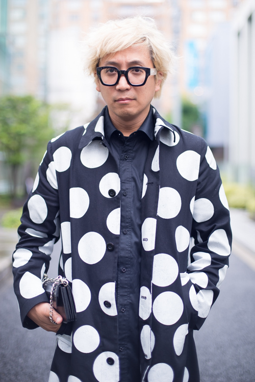 千原 徹也さん - ナインティナイン パーセント イズ(99%IS-)、コム デ ギャルソン(COMME des GARÇONS)｜青山・表参道ストリートスナップ1