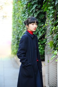 山田 詩衿さん - バーバリー(BURBERRY)、ザラ(ZARA)｜原宿ストリートスナップ - 写真4