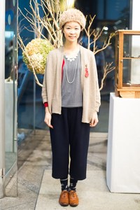 平 結さん - ギャルリー・ヴィー(GALERIE VIE)、ミナ ペルホネン(minä perhonen)｜青山・表参道ストリートスナップ - 写真1