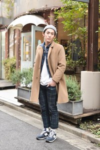 佐藤 真那人さん - アー・ペー・セー(A.P.C.)、ニューバランス(New Balance)｜原宿ストリートスナップ - 写真1