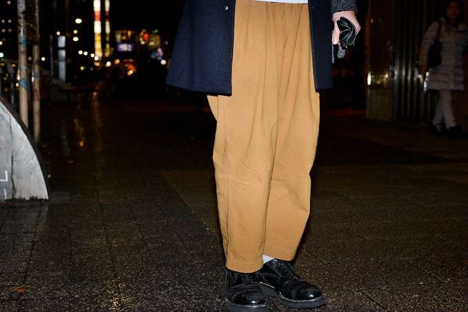 井原 績さん - ロットホロン(lot holon)、ブラック＆ブルー(BLACK & BLUE)｜渋谷ストリートスナップ - 写真4