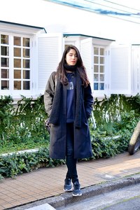 堤 紗智子さん - アー・ペー・セー(A.P.C.)、トーガ(TOGA)｜原宿ストリートスナップ - 写真1