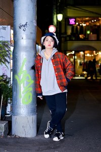 森本 彩香さん - 古着(ユーズド)(USED)、チャンピオン(Champion)｜原宿ストリートスナップ - 写真1