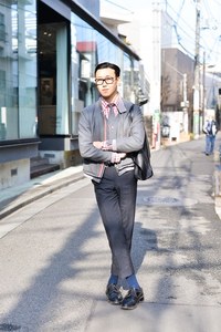 荒川 泰暉さん - トム ブラウン(THOM BROWNE)、サンローラン(Saint Laurent)｜原宿ストリートスナップ - 写真8