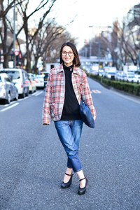 森 摩莉子さん - 古着(ユーズド)(USED)、ヨシエイナバ(yoshie inaba)｜原宿ストリートスナップ - 写真1