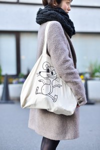 伊藤 博子さん - ヤエカ(YAECA)、古着(ユーズド)(USED)｜原宿ストリートスナップ - 写真6