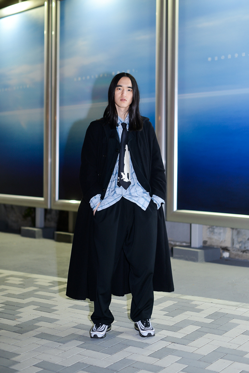 服部 恭平さん - ヨウジヤマモト(Yohji Yamamoto)、ナイキ(NIKE)｜原宿ストリートスナップ - 写真1