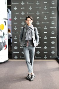 川島 拓海さん - トム ブラウン(THOM BROWNE)、マルニ(MARNI)｜渋谷ストリートスナップ - 写真1