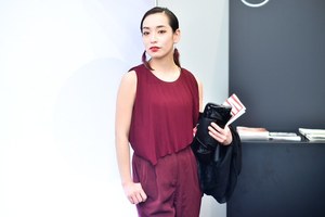 佐々木 香奈さん - トーガ(TOGA)｜渋谷ストリートスナップ - 写真3