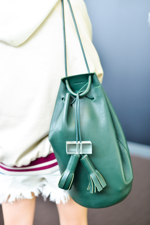 フジエ リサコさん - ジーヴィージーヴィー(G.V.G.V.)、ティファニー(Tiffany & Co.)｜渋谷ストリートスナップ - 写真6