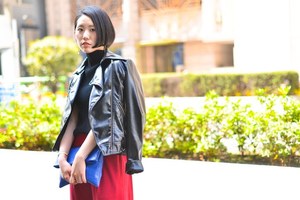 かおるさん - プリーツ プリーズ イッセイ ミヤケ(PLEATS PLEASE ISSEY MIYAKE)、イッセイ ミヤケ(ISSEY MIYAKE)｜新宿ストリートスナップ - 写真3