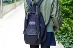 西嶋 みなみさん - ジャンスポーツ(JanSport)｜原宿ストリートスナップ4