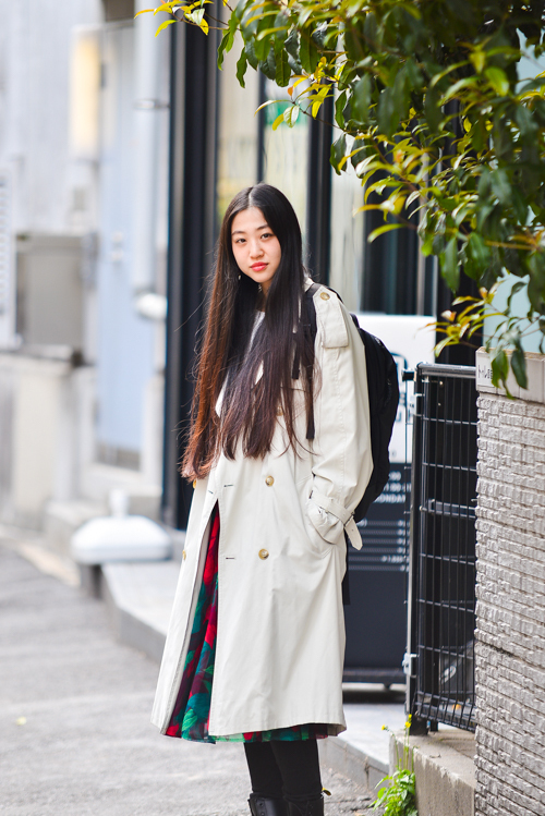 岡本 彩さん - 古着(ユーズド)(USED)、ドクターマーチン(Dr. Martens)｜原宿ストリートスナップ - 写真8