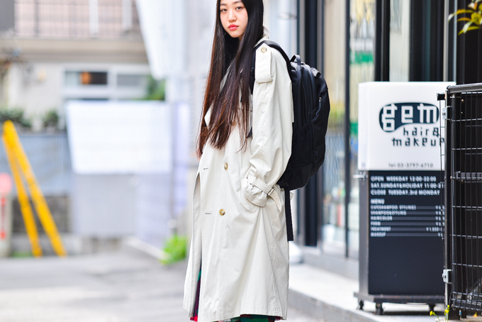 岡本 彩さん - 古着(ユーズド)(USED)、ドクターマーチン(Dr. Martens)｜原宿ストリートスナップ - 写真9