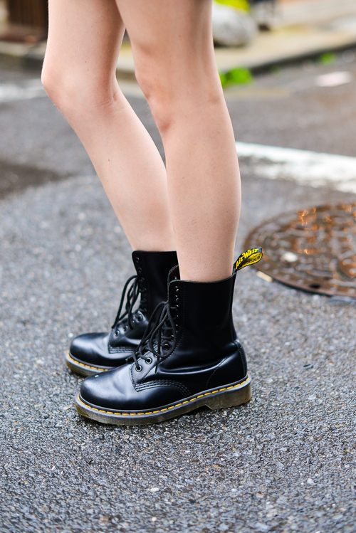 サラ カミングスさん - ドクターマーチン(Dr. Martens)、ユニフ(UNIF)｜原宿ストリートスナップ - 写真6