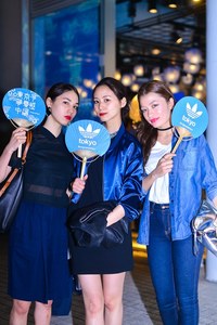 アスカ / シホ / ファビさん｜原宿ストリートスナップ - 写真2