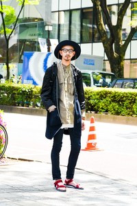 谷口 峻介さん - ポロ ラルフ ローレン(Polo Ralph Lauren)、リー(Lee)｜青山・表参道ストリートスナップ - 写真1