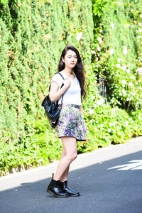 宮脇 くるみさん - モンキ(MONKI)、ポール・スミス(Paul Smith)｜原宿ストリートスナップ - 写真1