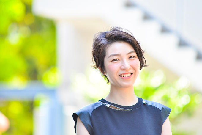 川畑 友美さん - サンローラン(Saint Laurent)、メゾン マルタン マルジェラ(Maison Martin Margiela)｜青山・表参道ストリートスナップ - 写真8