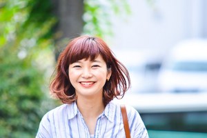 浅井 なつみさん - ビームス(BEAMS)、シップス(SHIPS)｜青山・表参道ストリートスナップ - 写真8