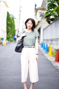 立澤 香奈さん - スライ(SLY)、リリー ブラウン(LILY BROWN)｜原宿ストリートスナップ - 写真2