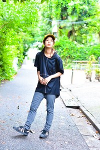 ナツミさん - アディダス(adidas)、コス(COS)｜青山・表参道ストリートスナップ - 写真1