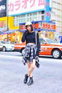牧野 華奈さん - ザラ(ZARA)、ユニクロ(UNIQLO)｜原宿ストリートスナップ - 写真1