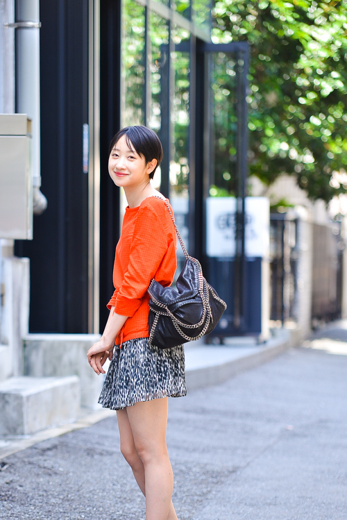 二村 佳奈さん - アー・ペー・セー(A.P.C.)、ザラ(ZARA)｜原宿ストリートスナップ - 写真2