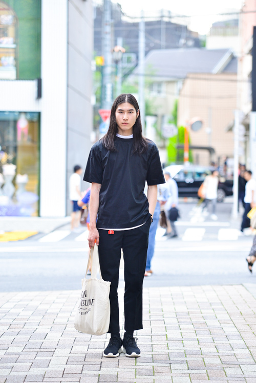 河内 駿さん - アレキサンダー ワン(alexanderwang)、古着(ユーズド)(USED)｜原宿ストリートスナップ - 写真1