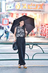 西田 美佳さん - 古着(ユーズド)(USED)、ビューティー＆ユース ユナイテッドアローズ(BEAUTY&YOUTH UNITED ARROWS)｜原宿ストリートスナップ - 写真1