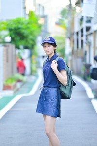 安達 晴菜さん - 古着(ユーズド)(USED)、コンバース(CONVERSE)｜原宿ストリートスナップ - 写真2