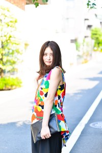 小松 由佳さん - ケイト・スペード サタデー(KATE SPADE SATURDAY)、ダミー(DAMMY)｜原宿ストリートスナップ - 写真3