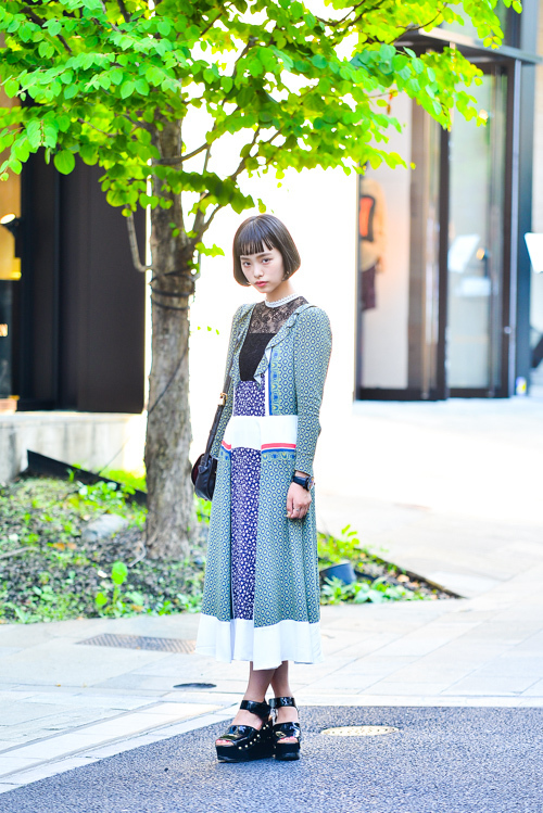 植村 麻由さん - トーガ プルラ(TOGA PULLA)、メイド イン ヘブン(MADE IN HEAVEN)｜青山・表参道ストリートスナップ - 写真1