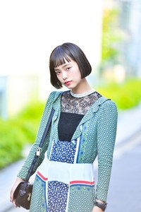 植村 麻由さん - トーガ プルラ(TOGA PULLA)、メイド イン ヘブン(MADE IN HEAVEN)｜青山・表参道ストリートスナップ - 写真3