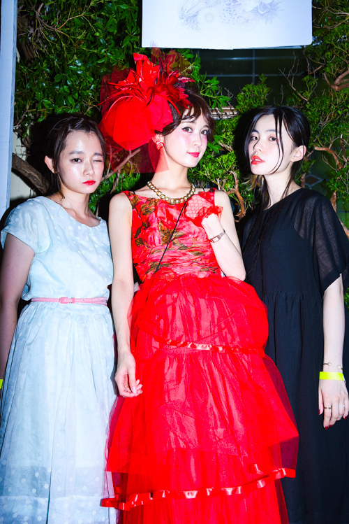 荒井 愛花 ヒト るうこさん 新宿ストリートスナップ ファッションプレス 荒井 愛花 ヒト るうこさん 新宿ストリートスナップ ファッションプレス
