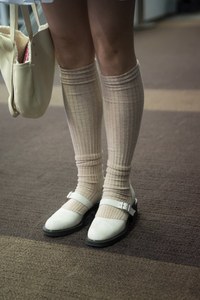 安藤 百花さん - ヴィクター＆ロルフ(VIKTOR & ROLF)｜渋谷ストリートスナップ - 写真6