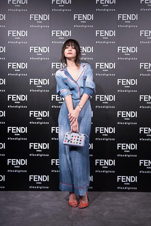 竹下 玲奈さん - フェンディ(FENDI)｜銀座ストリートスナップ - 写真1