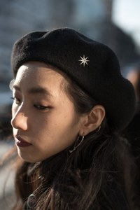 中田 クルミさん - ギャップ(GAP)、ウエスコ(WESCO)｜原宿ストリートスナップ - 写真10