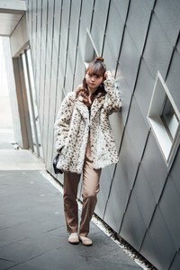 八木 みのりさん - アメリカンアパレル(American Apparel)、無印良品(MUJI)｜原宿ストリートスナップ - 写真1