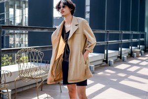 岩井 謙典さん - ファブリック バイ カズイ(PHABLIC×KAZUI)、ドクターマーチン(Dr. Martens)｜青山・表参道ストリートスナップ - 写真4