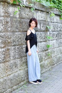 神田 桃子さん - スナイデル(SNIDEL)、オゾック(OZOC)｜原宿ストリートスナップ - 写真1