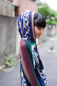 アラフカ ナオ　さん - サカイ(sacai)、ヴァンズ(Vans)｜青山・表参道ストリートスナップ - 写真8